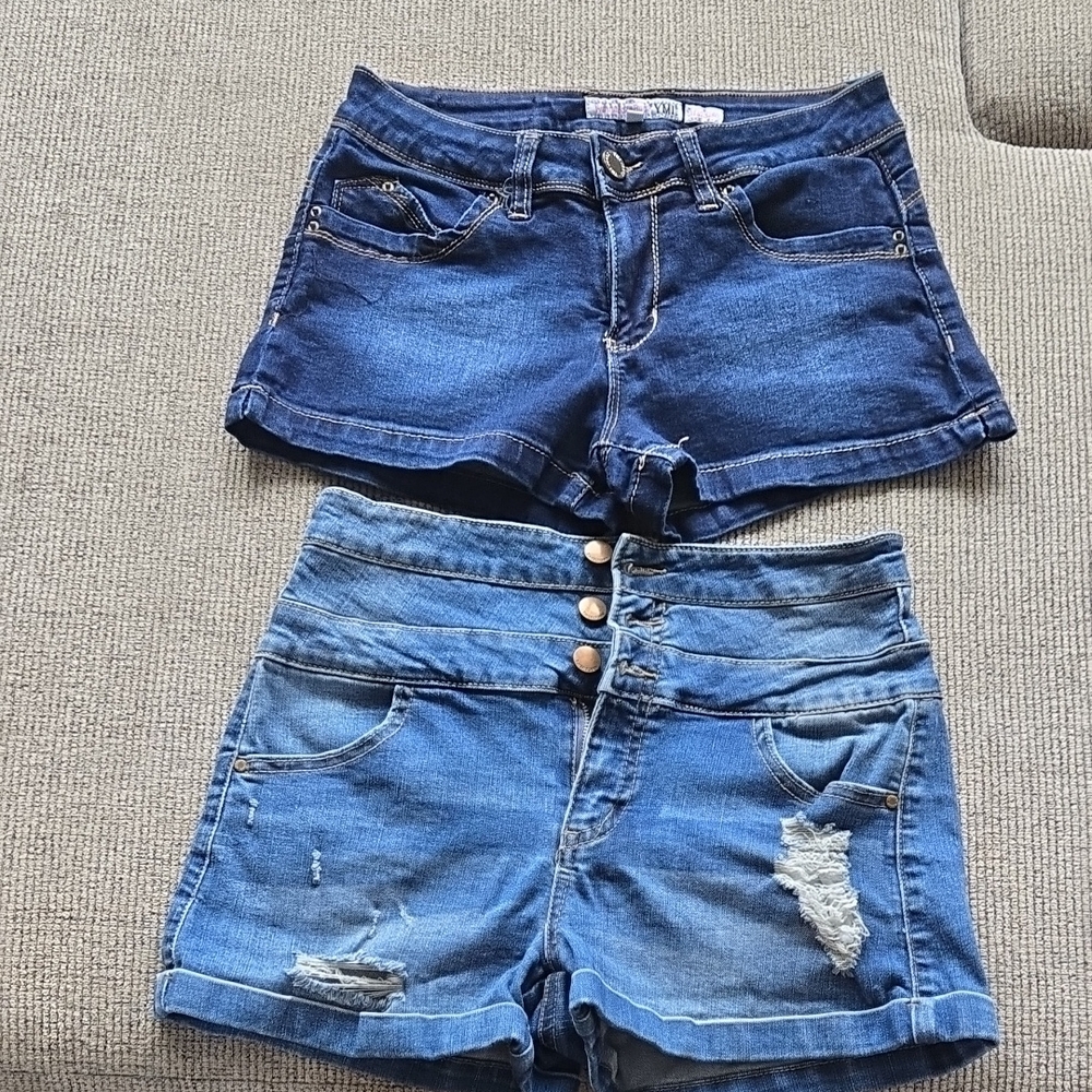 Stylish Blue Denim Shorts for Women